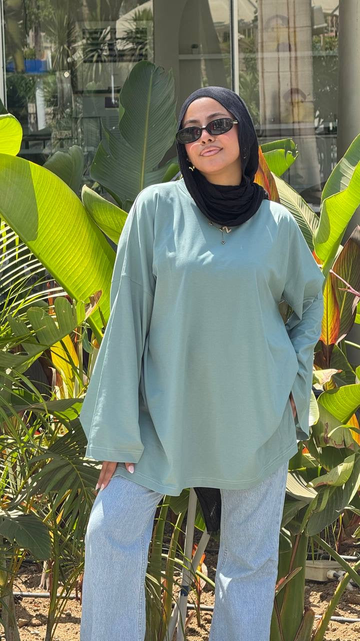 BASIC OVERSIZED TEE